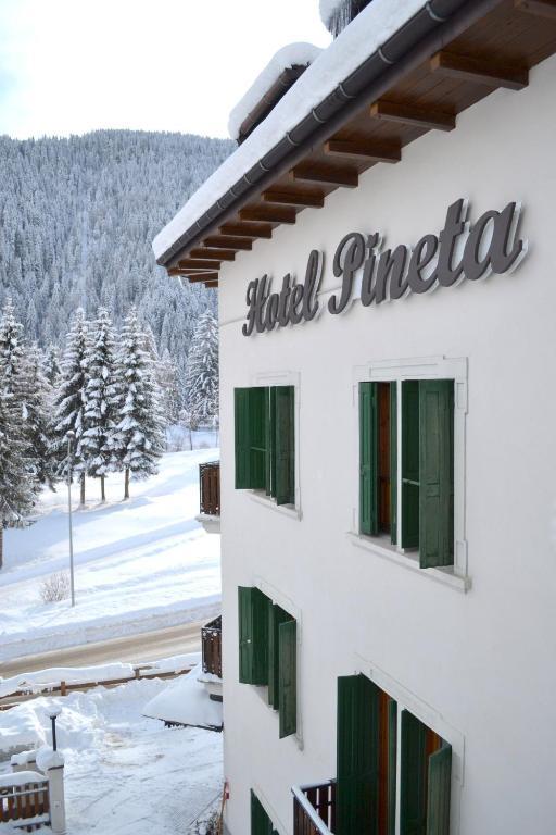 Hotel Pineta Falcade Exteriör bild